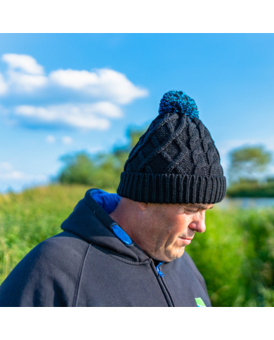 Preston Innovations Knitted Bobble Hat