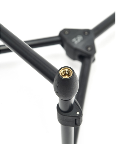 Daiwa Black Widow Low Level 3 Rod Pod