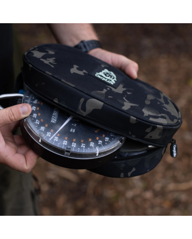 CarpLife Eclipse Camo Dial Scales & Carp Care Pouch CarpLife Eclipse Camo Dial Scales & Carp Care Pouch