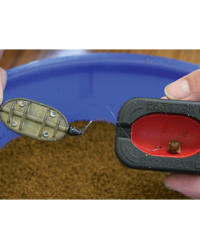 Preston Innovations In-Line Flat Method Feeder - Large 80g / 2.8oz